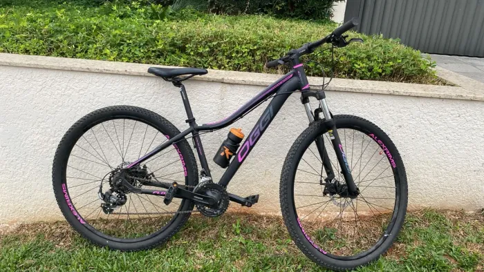 Bicicleta Mountain Bike Feminina Oggi Float Sport - Aro 29 - Estado de Nova