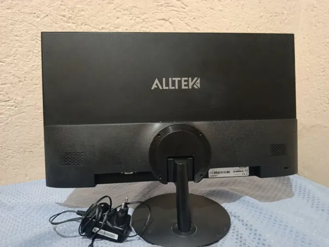 Monitor ALLTEK IN seminovo, perfeito estado