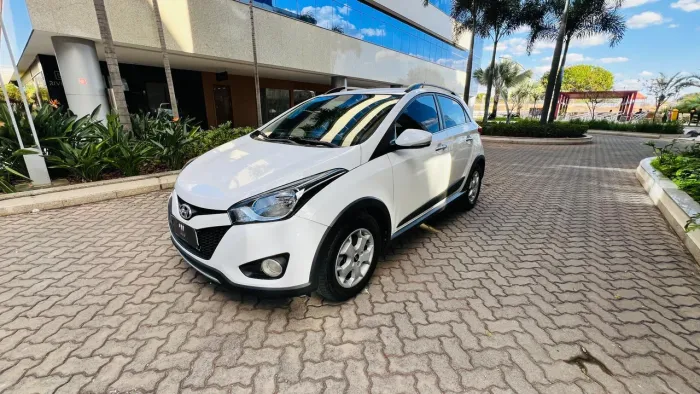 Hyundai HB20X Premium 1.6 Flex 16V Aut. 2015