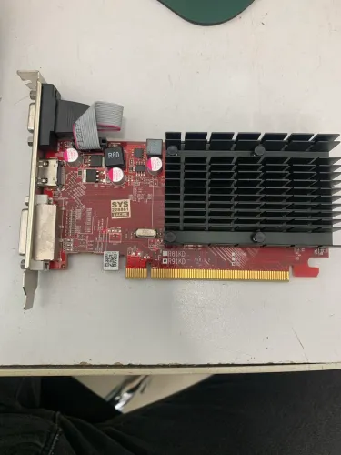 AMD Radeon R5 230 2 GB DDR3