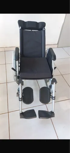 Vendo cadeira de rodas
