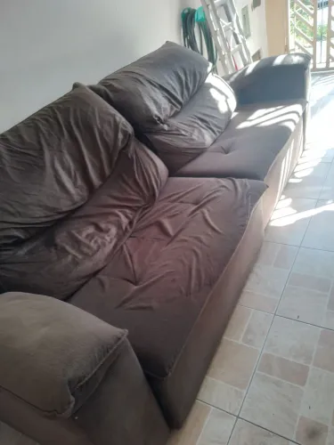 Sofá 4 lugares marrom reclinavel