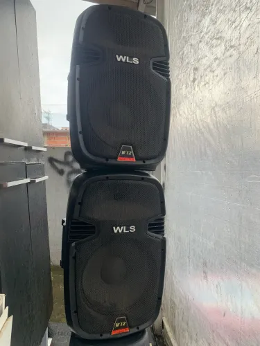 Caixa de som  wls ativa e passiva ( com defeito ) 