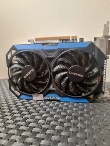 Placa de vídeo para retirada de peças