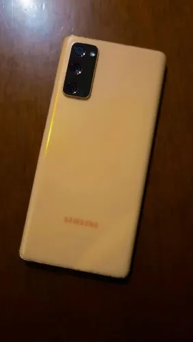Samsung Galaxy S20 FE à venda!