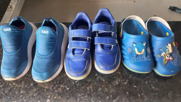 Dois Tenis infantil masculino adidas e bibi