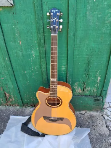 sim está disponivel - violão canhoto eletroacustico tagima dallas 449,00