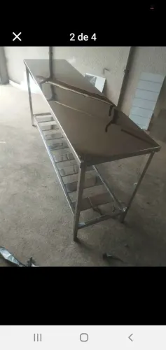 Mesa totalmente em aço inox