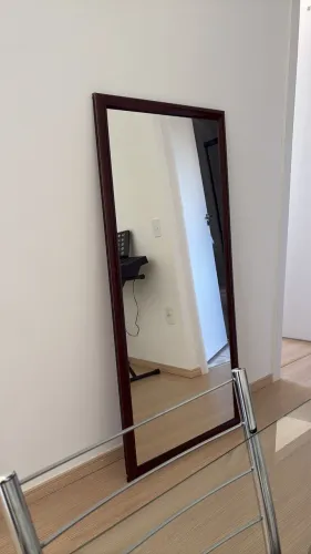 VENDO ESPELHO COM MOLDURA
