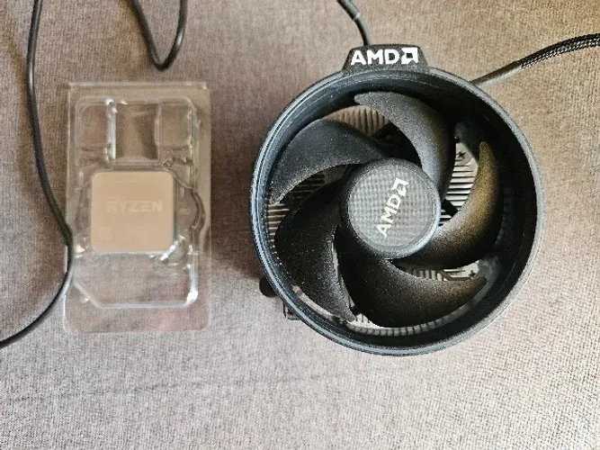 Processador Ryzen 7 2700 + Wraith Spire RGB | 8 Núcleos 16 Threads AM4