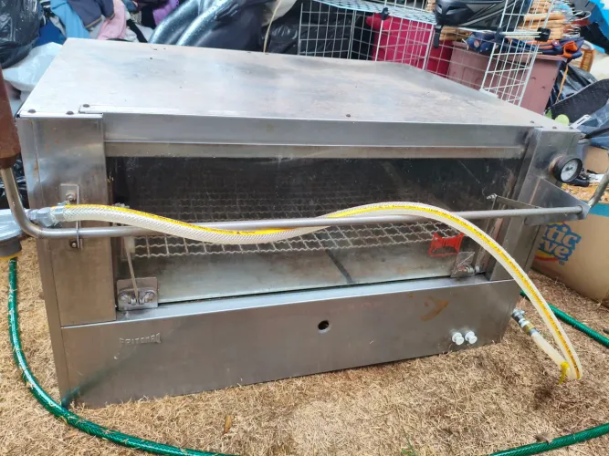 Forno a gás , excelente produto