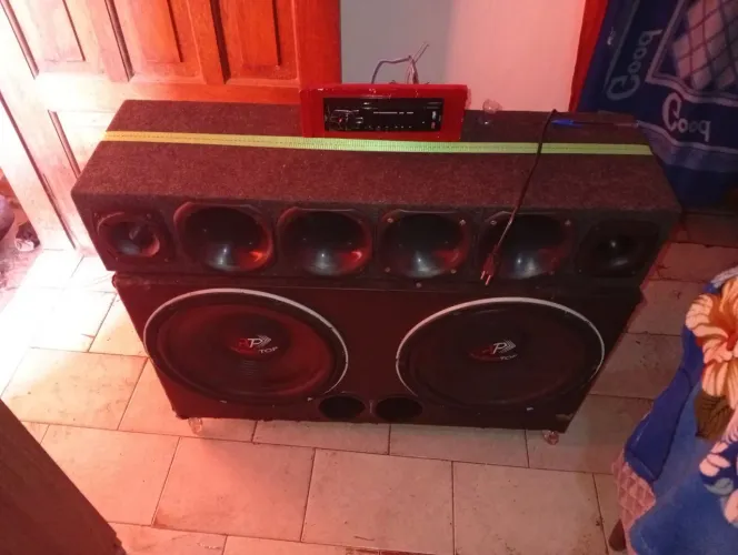 Som automotivo , tocando bem