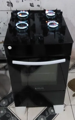 Excelente fogão Atlas top preto com mesa de vidro automático com super chama conservado