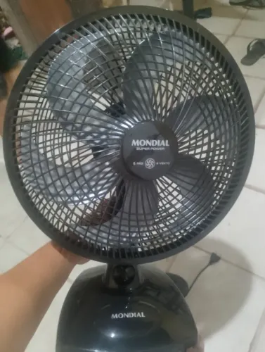 Vendo ventilador mondial 40 cm para retirada de peças. Ventilador novo na caixa