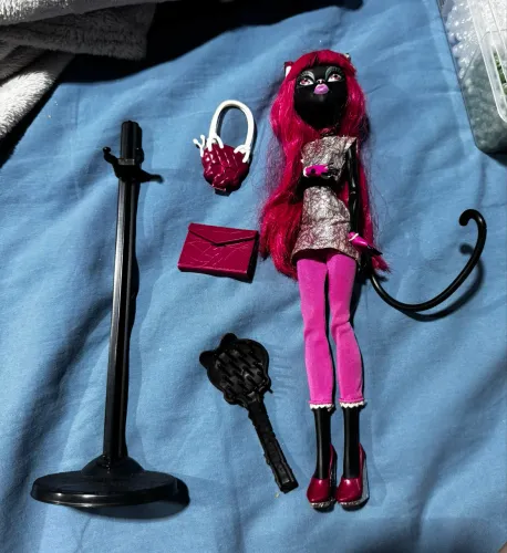 Monster High Catty Noir G1 - Reservada (Emanuela)