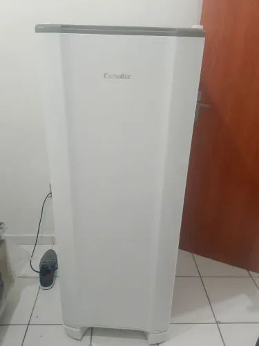 Geladeira Esmaltec 27lt 