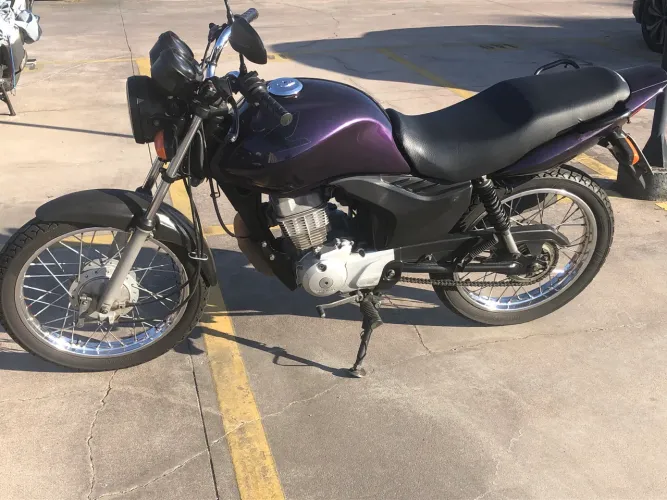 Vendo FAN 125 R$ 7 Mil