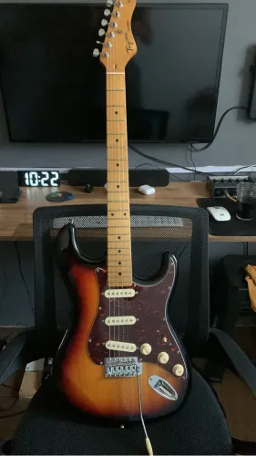 Guitarra tg 530