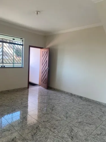 Casa para locação no bairro São Sebastião!
