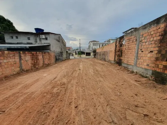 TERRENO NO DOM PEDRO II, COM 270M2, 10X27, PROX. ESCOLA SENADOR PETRÔNIO PORTELLA