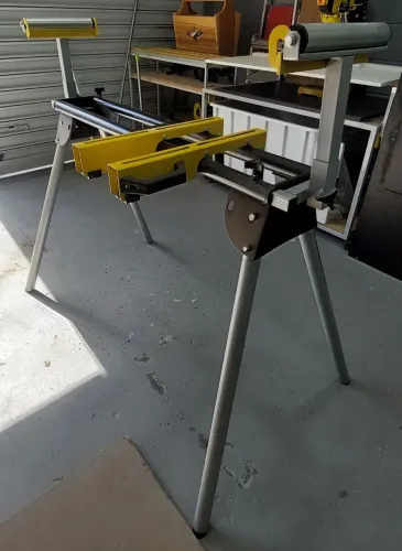 Mesa RAZI de bancada para serra