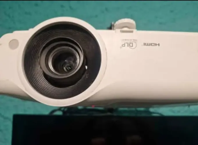 Projetor multimídia Vivitek