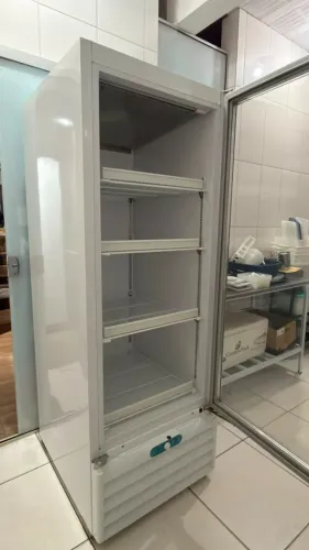 Freezer dupla ação metalfrio 490L - EXCELENTE ESTADO