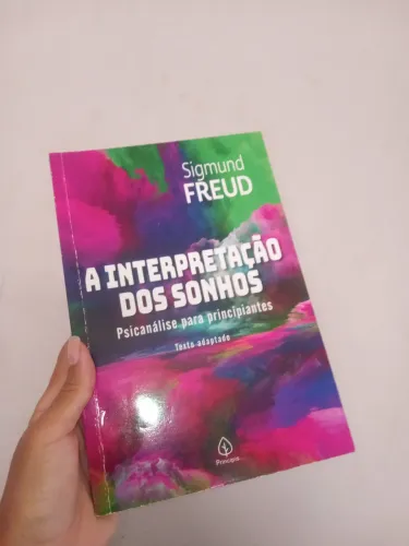 Livro: A interpretação dos sonhos; psicanálise para principiantes de Sigmund Freud. 