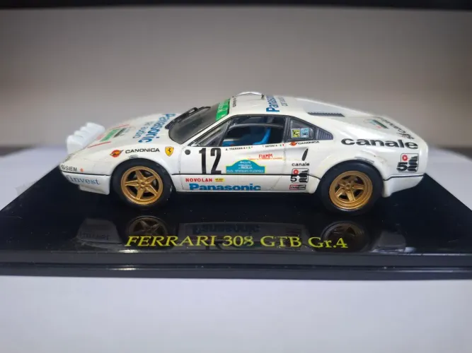 Miniatura Ferrari 308 GTB Gr4 Rally 1:43