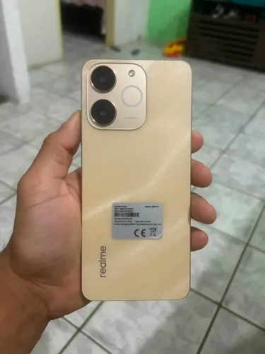 Celular à venda