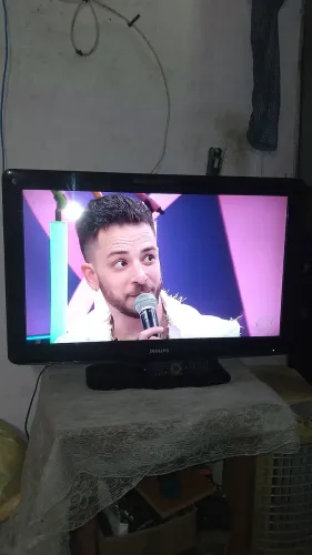 TV filipis 32 polegadas com controle