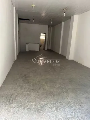 Loja - / Comercial / Santa Teresa