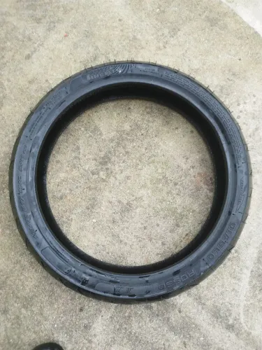 Pneu pirelli