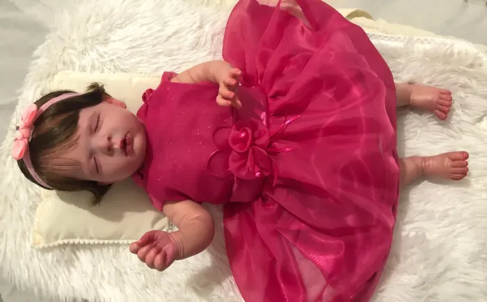 Bebê reborn kit Luiza/ Pode dar banho