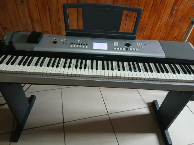 Teclado Yamaha Digital 7/8
