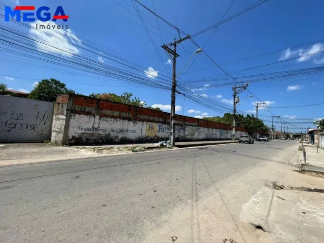 Terreno à venda, 2400 m² no bairro Siqueira - Fortaleza/CE