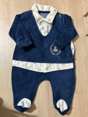Lote de roupas semi novas bebê