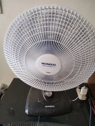 Ventilador de mesa grande