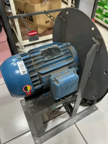 Motor elétrico WEG W22