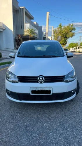 Volkswagen Fox 1.0 MI Total Flex 8V 5P 2014