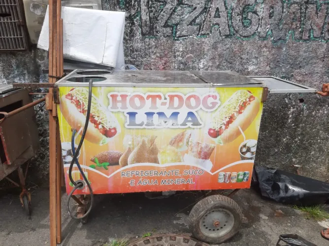 VENDE-SE CARRINHO DE CACHORRO QUENTE 