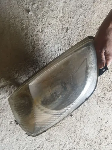 Farol fiesta 99