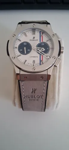 Hublot caixa baixa 42mm
