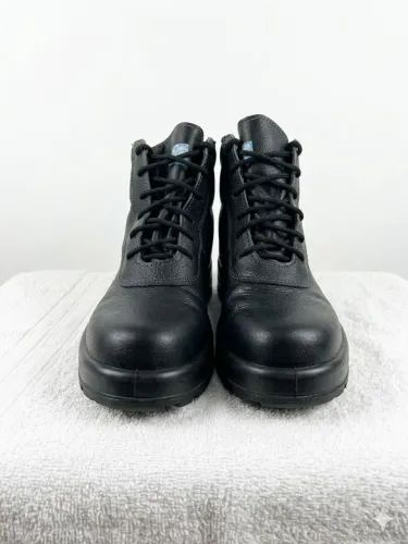Bota Couro Preta Cano Alto Numero 39