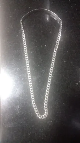 Vendo corrente de prata