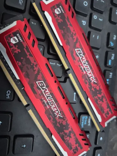 MEMORIA 16GB DDR4 2X8. 3200MHZ. ACEITO CARTAO