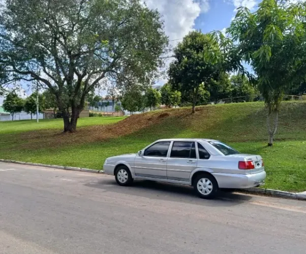 Volkswagen Santana 2.0 MI 2P E 4P 2002