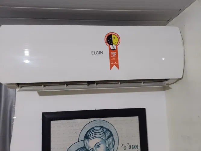 Ar-condicionado Elgin 12.000 btus
