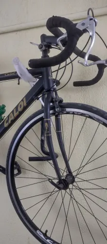Vendo bicicleta caloi speed alumínio muito nova 2.000,00