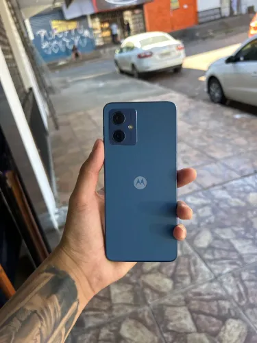 Motorola G54